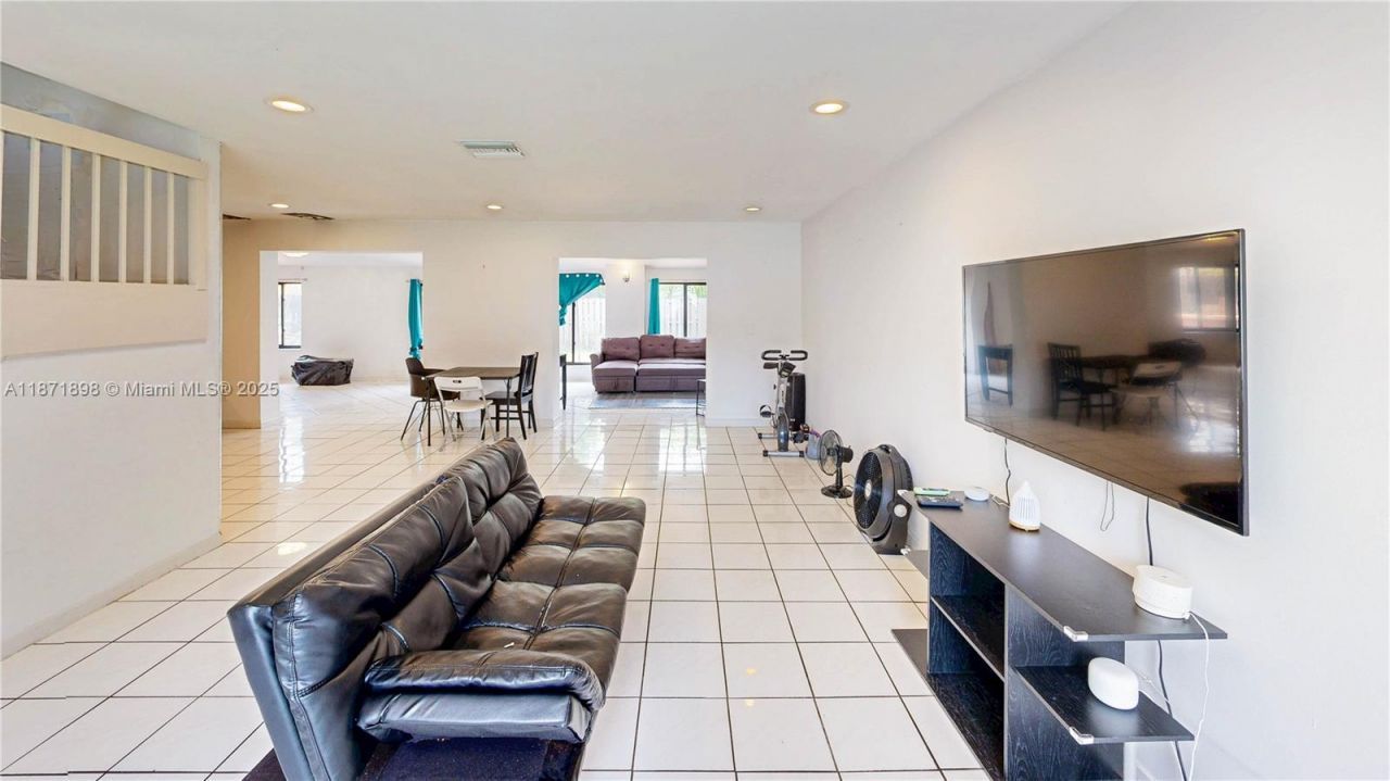 15166 SW 94th Ter , Miami, FL 33196 Photo