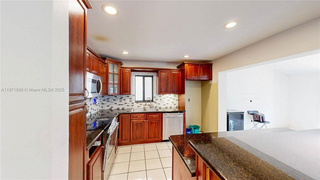 15166 SW 94th Ter , Miami, FL 33196 Photo