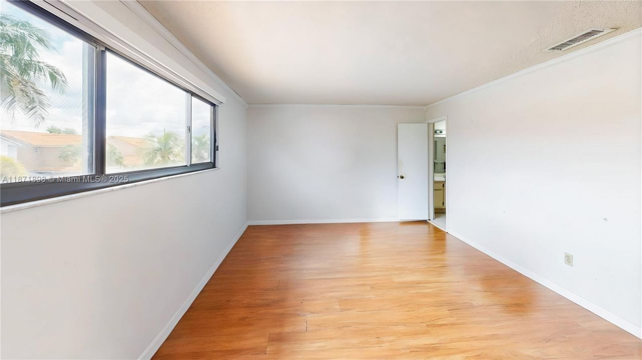 15166 SW 94th Ter , Miami, FL 33196 Photo