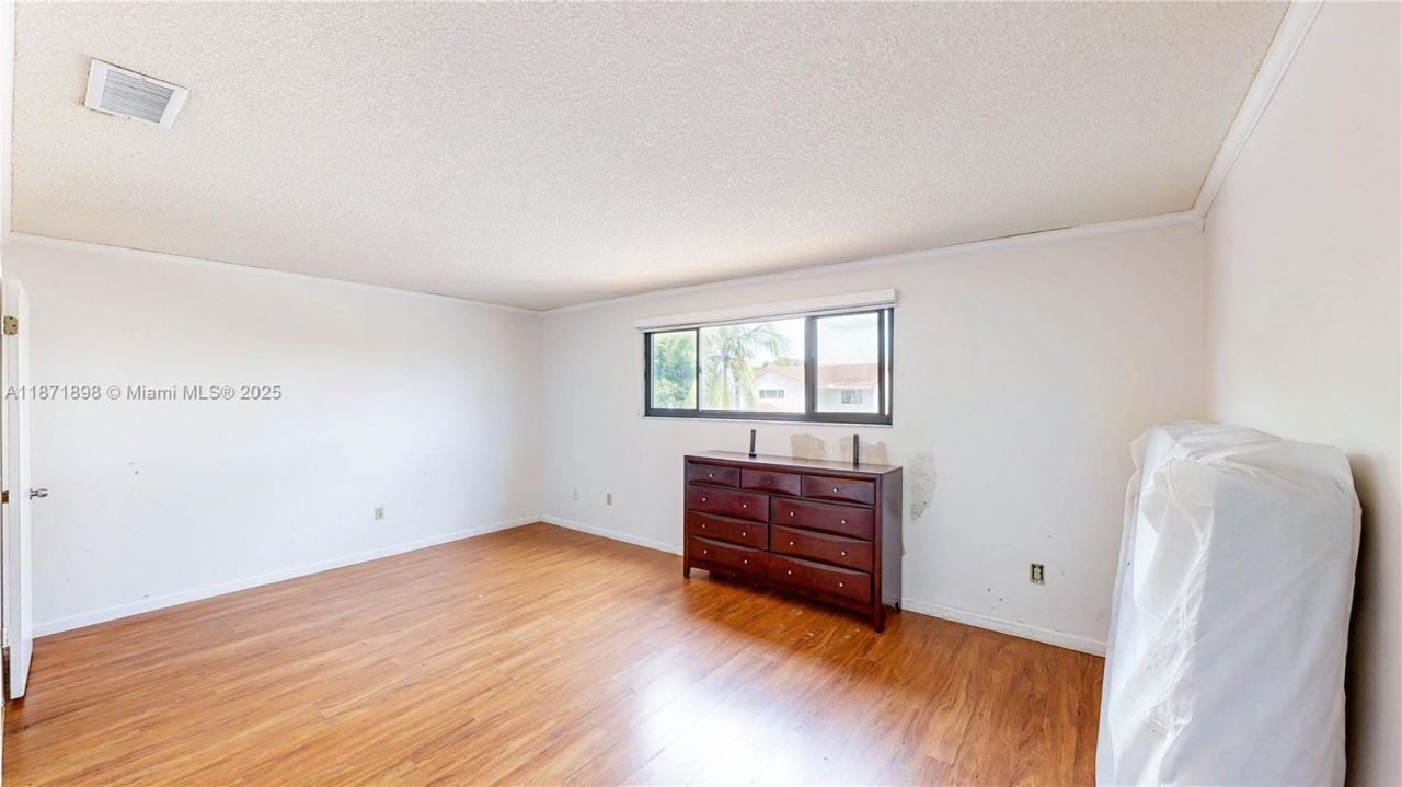 15166 SW 94th Ter , Miami, FL 33196 Photo