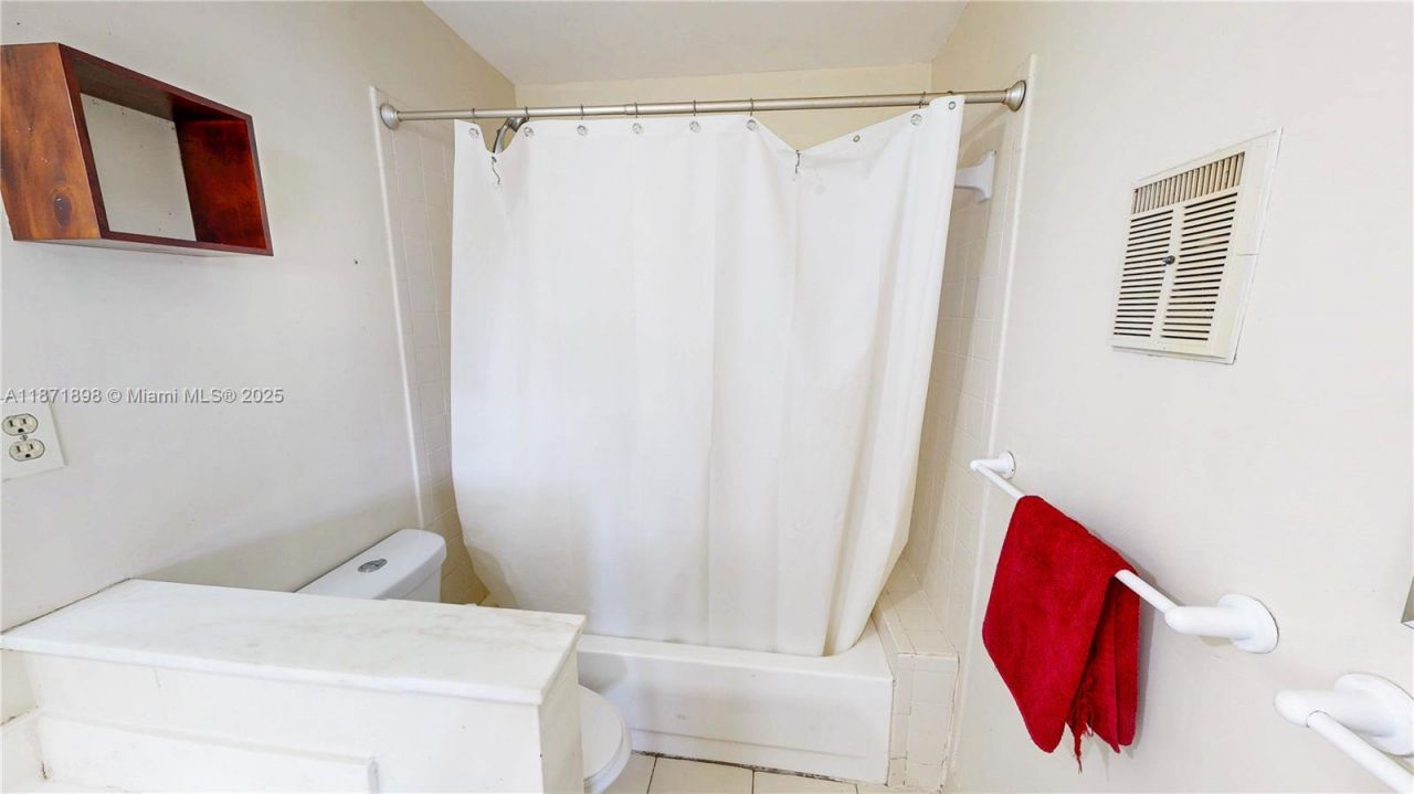 15166 SW 94th Ter , Miami, FL 33196 Photo