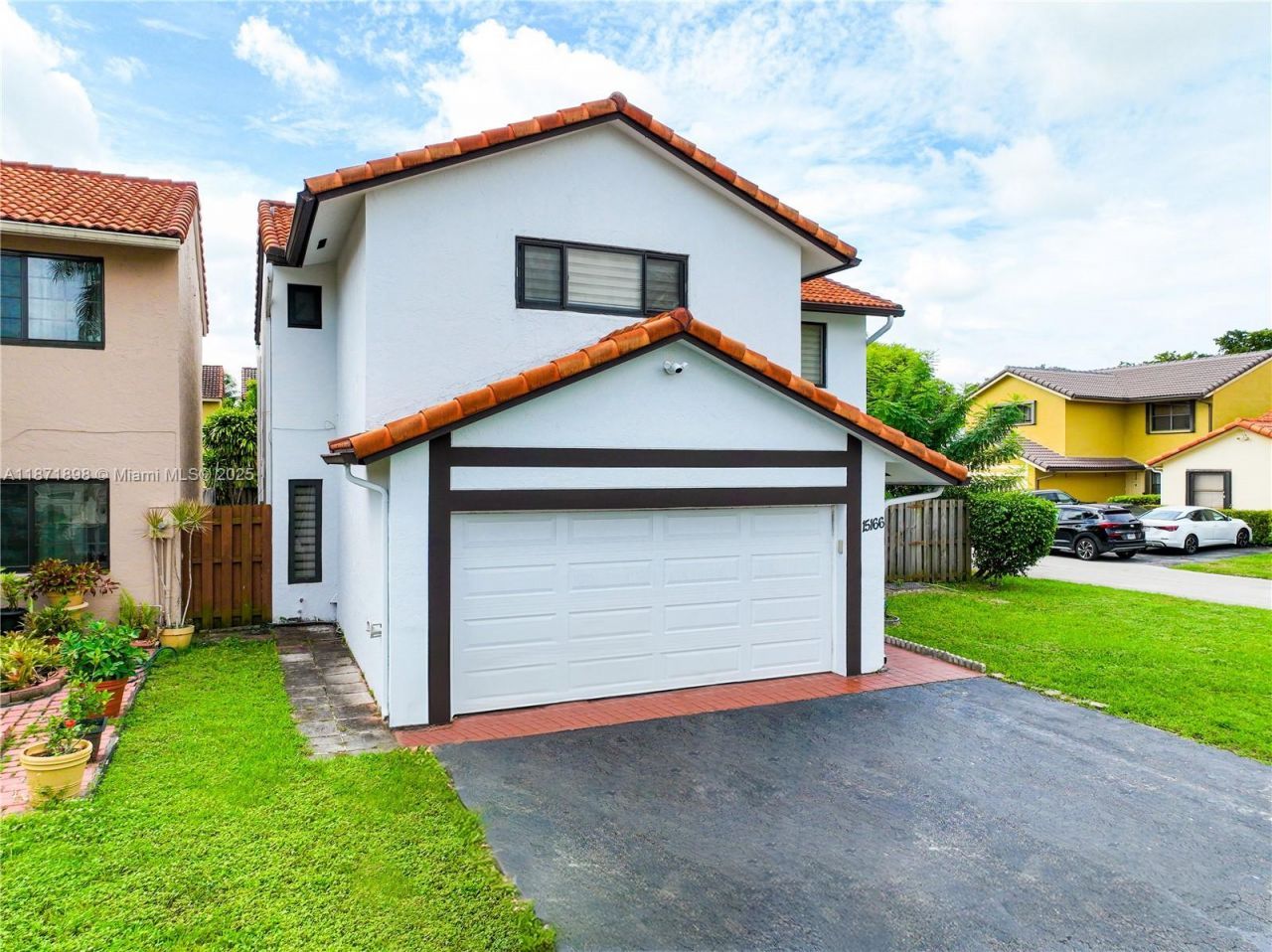 15166 SW 94th Ter , Miami, FL 33196 Photo