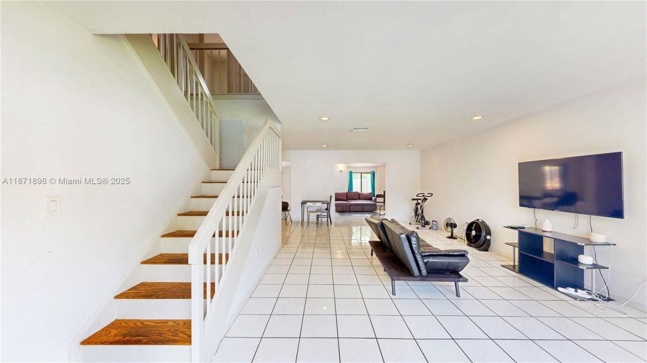 15166 SW 94th Ter , Miami, FL 33196 Photo