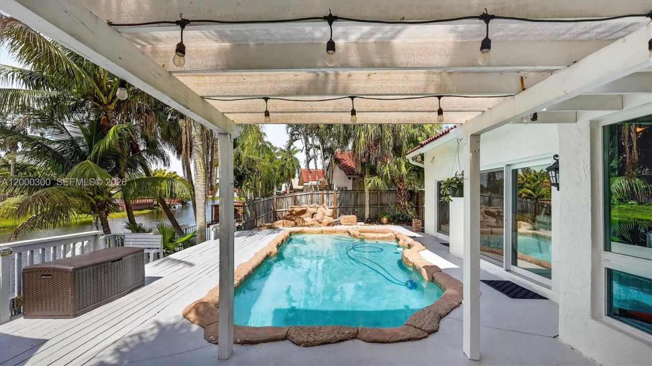 11620 S Budd Dr, Cooper City, FL 33026 Photo