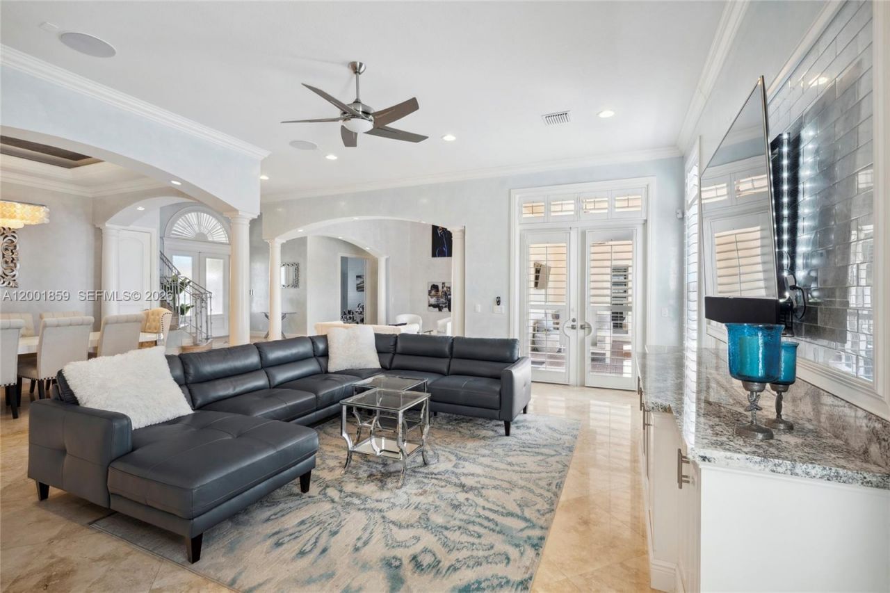 1008 Mandarin Isle, Fort Lauderdale, FL 33315 Photo