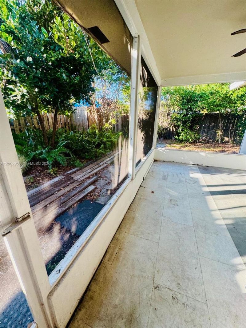 2051 NE 25th Ave , Pompano Beach, FL 33062 Photo