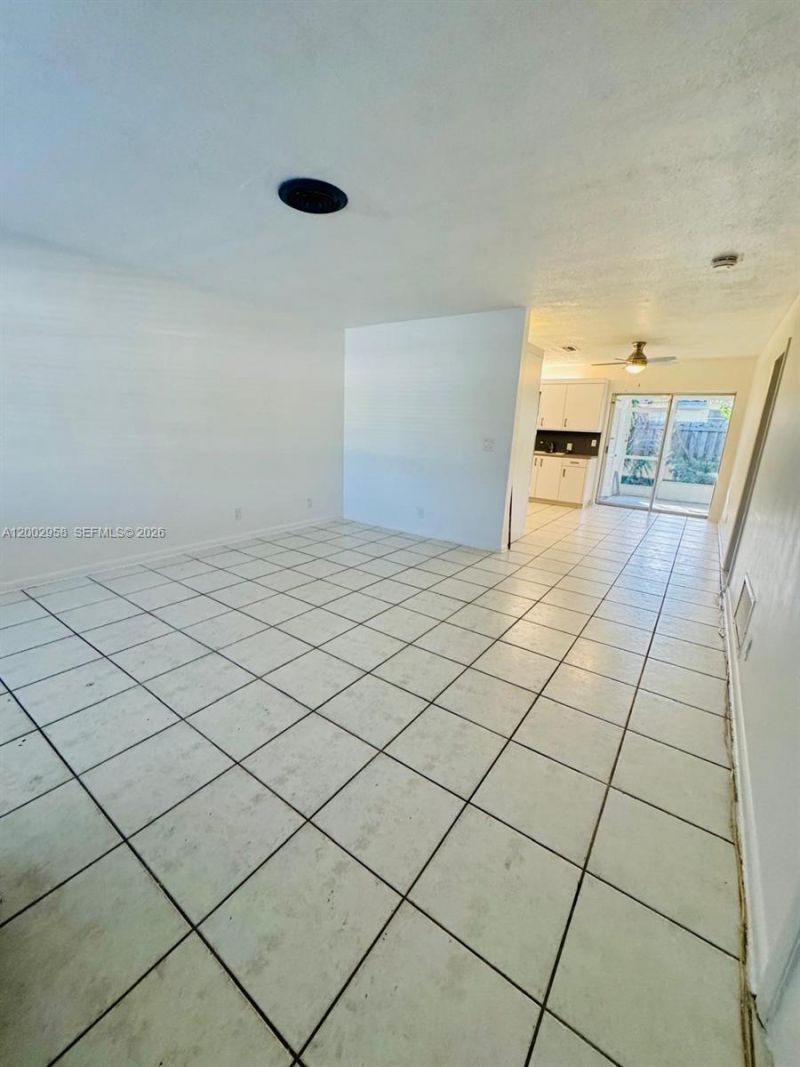 2051 NE 25th Ave , Pompano Beach, FL 33062 Photo