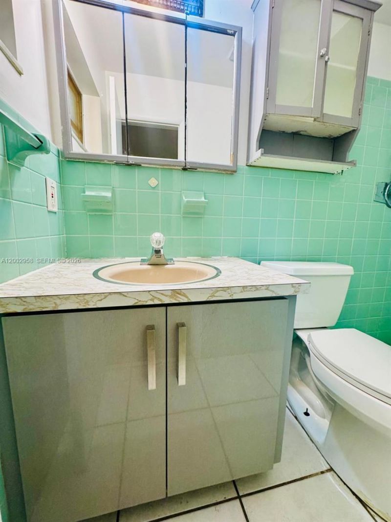 2051 NE 25th Ave, Pompano Beach, FL 33062 Photo