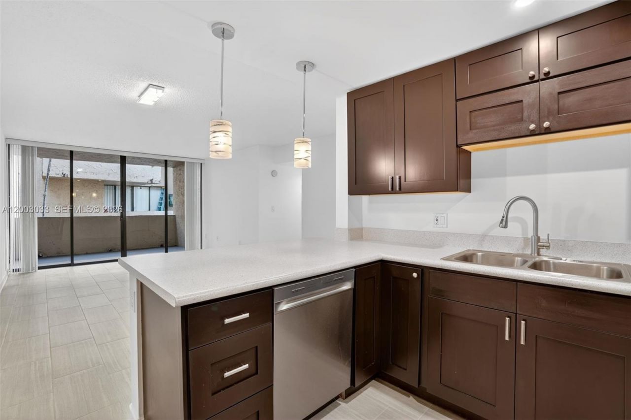 10400 SW 108th Ave, Unit A215, Miami, FL 33176 Photo