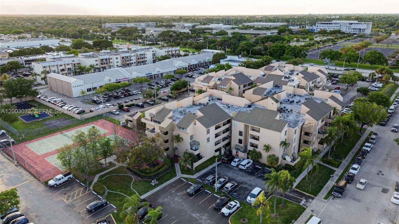 10400 SW 108th Ave, Unit A215, Miami, FL 33176 Photo