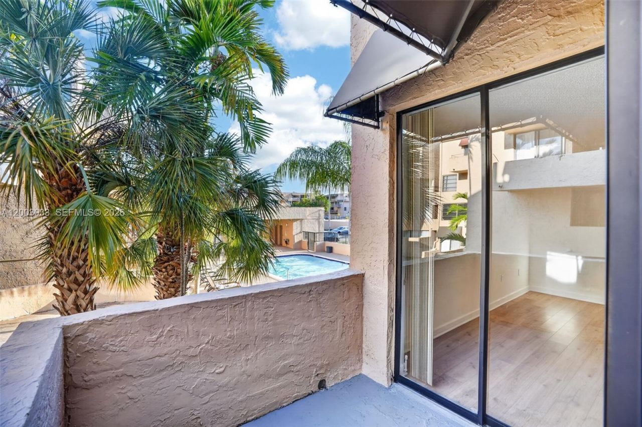 10400 SW 108th Ave, Unit A215, Miami, FL 33176 Photo