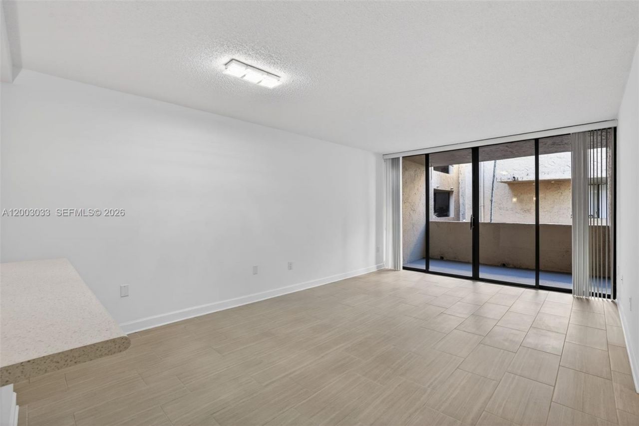 10400 SW 108th Ave, Unit A215, Miami, FL 33176 Photo