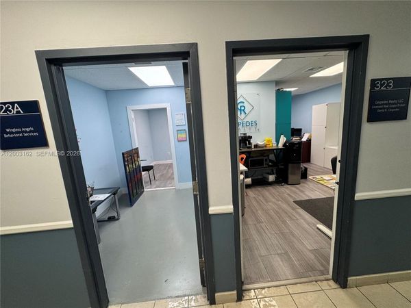 717 Ponce De Leon Blvd , Unit 323, Coral Gables, FL 33134