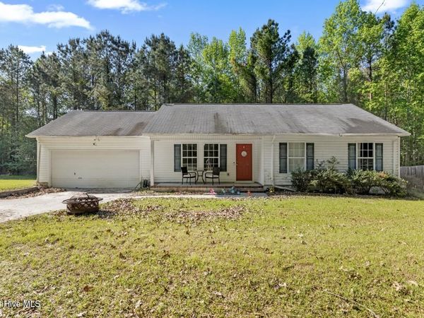 136 Constitution Avenue, Jacksonville, NC 28540