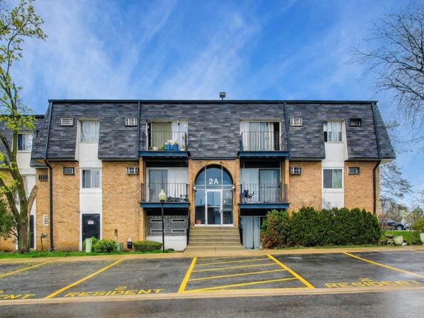 2A E DUNDEE QUARTER Drive , Unit 208, Palatine, IL 60074