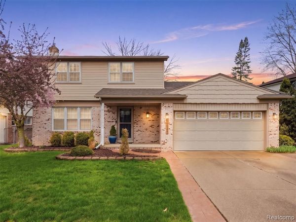 42902 Saxony Road , CANTON, MI 48187