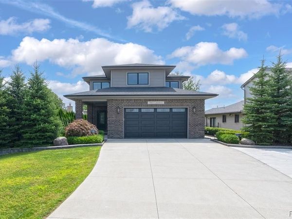 39611 Lakeshore Drive, Harrison Twp, MI 48045