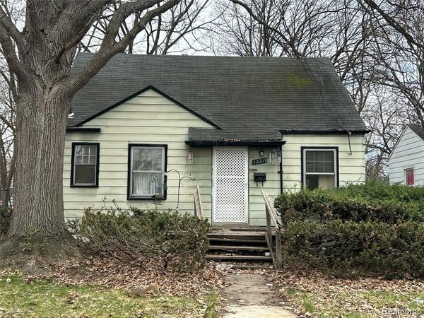 12219 Stout Street , Detroit, MI 48228