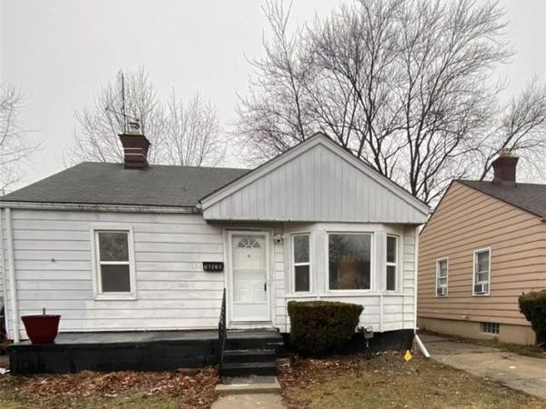21171 Dexter Boulevard, Warren, Mi 48089