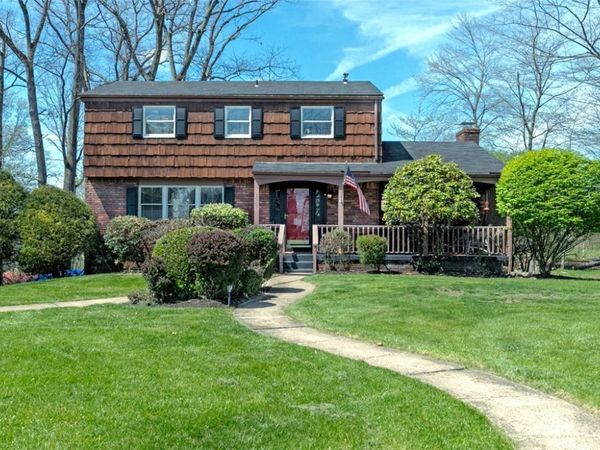 3907 Glencoe Court , Murrysville, PA 15668