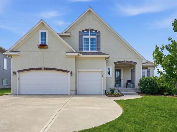 24739 W 92nd Street, Lenexa, KS 66227