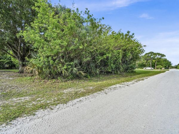 9145 86th Street, Vero Beach, FL 32967