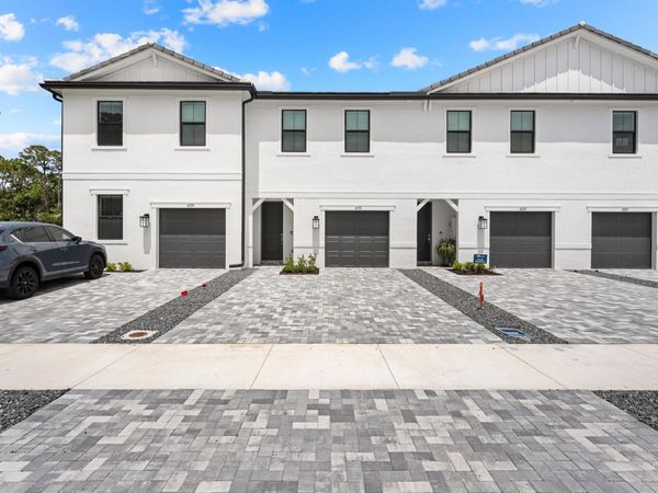 4333 Efendi Drive, Lantana, FL 33462