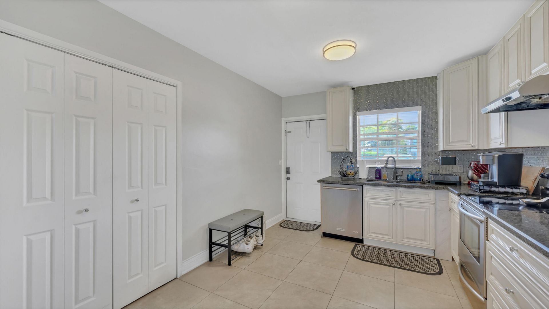 298 SE 6th Avenue, Unit 2, Pompano Beach, FL 33060 Photo