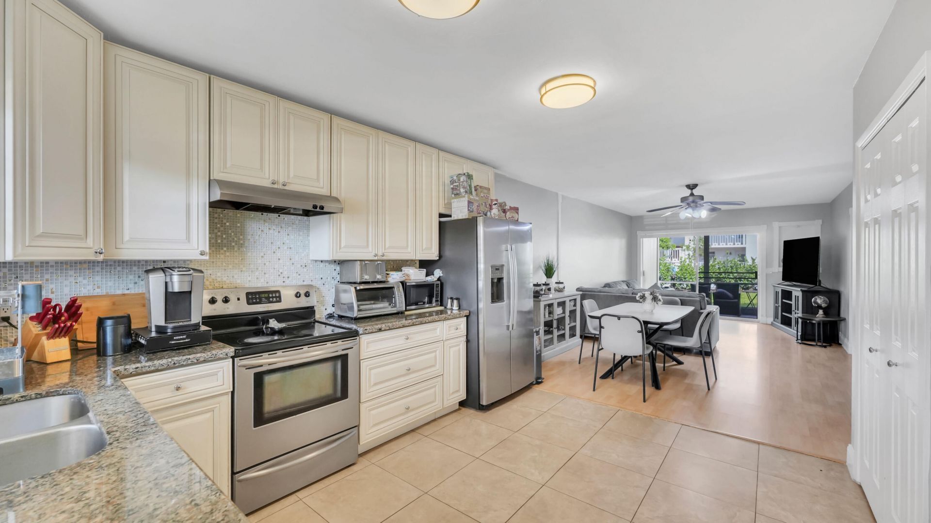 298 SE 6th Avenue, Unit 2, Pompano Beach, FL 33060 Photo