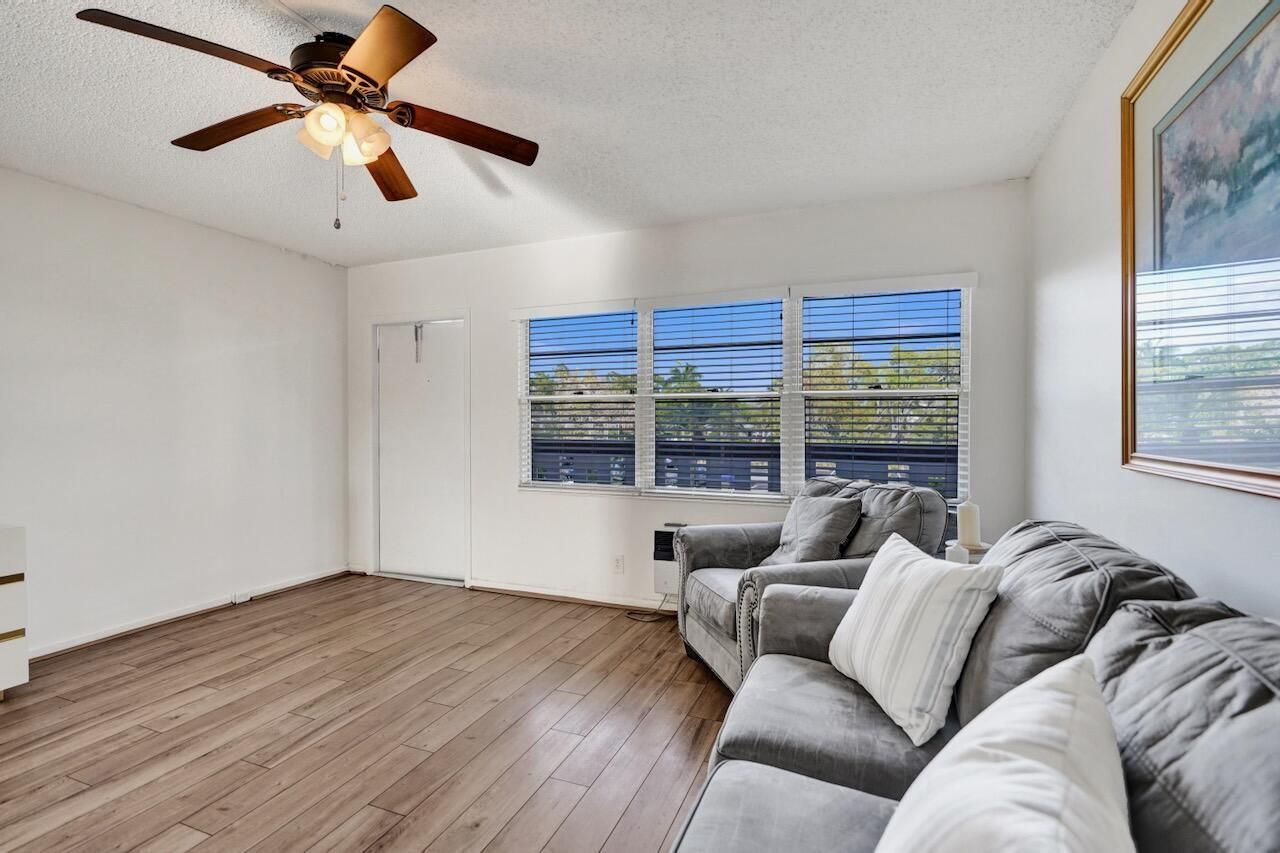 189 Brighton E, Boca Raton, FL 33434 Photo