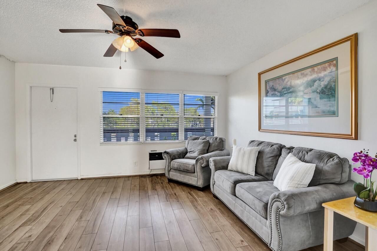 189 Brighton E, Boca Raton, FL 33434 Photo