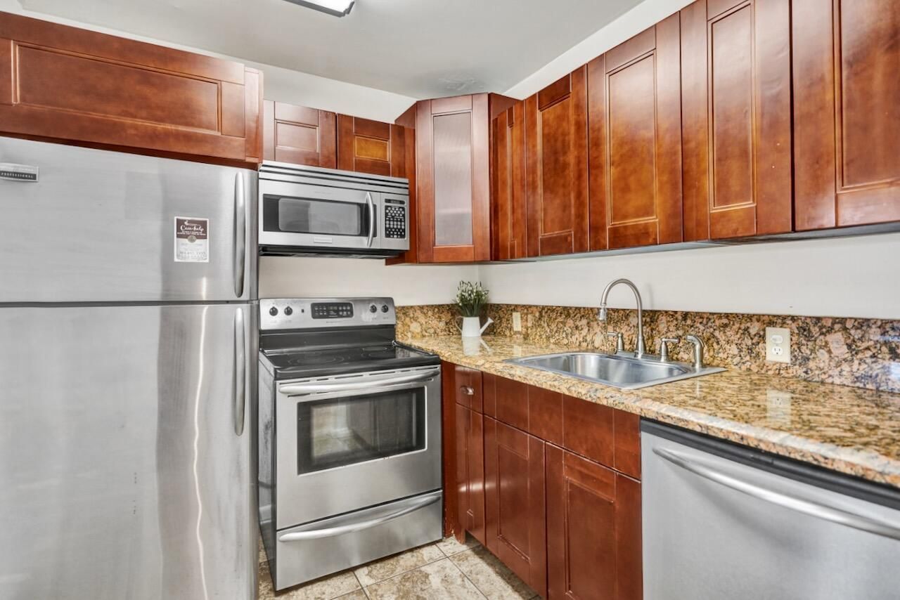 189 Brighton E, Boca Raton, FL 33434 Photo