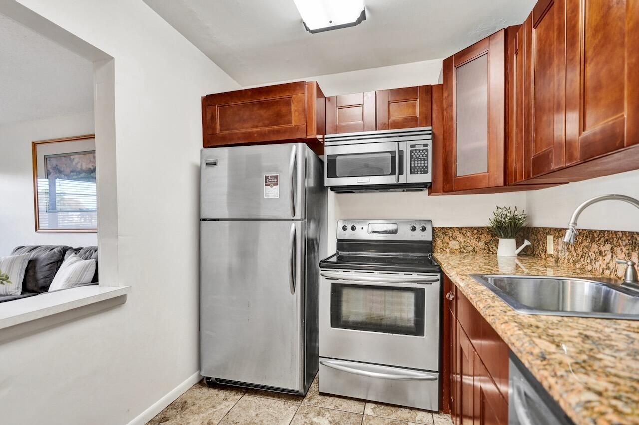 189 Brighton E, Boca Raton, FL 33434 Photo