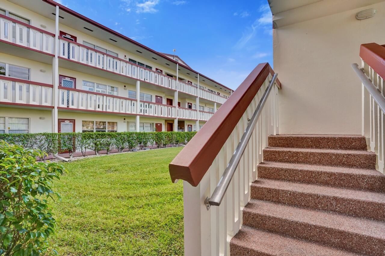 189 Brighton E, Boca Raton, FL 33434 Photo