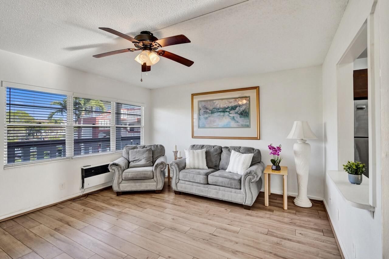 189 Brighton E, Boca Raton, FL 33434 Photo