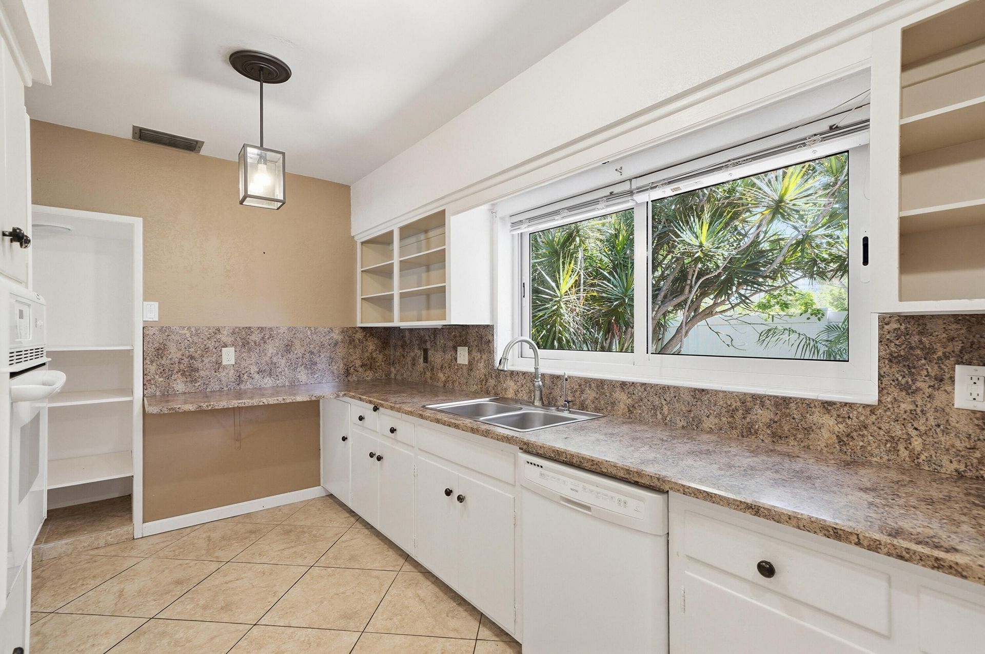1431 S Ocean Boulevard, Unit 28, Lauderdale by the Sea, FL 33062 Photo