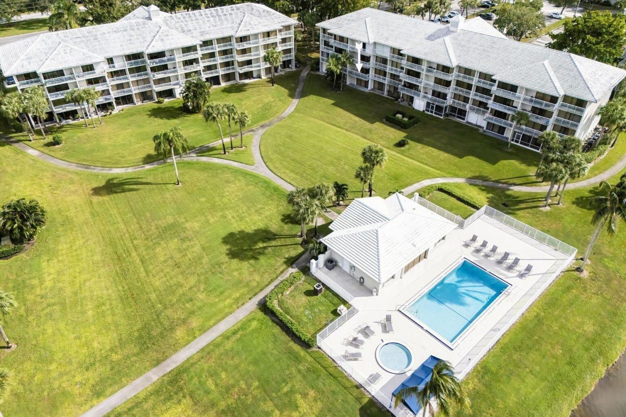 2441 Village Boulevard, Unit 102, West Palm Beach, FL 33409 Photo