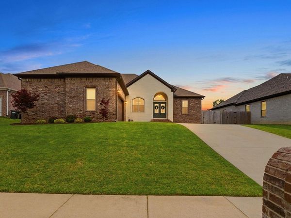 9709 Cliffside Drive, Sherwood, AR 72120