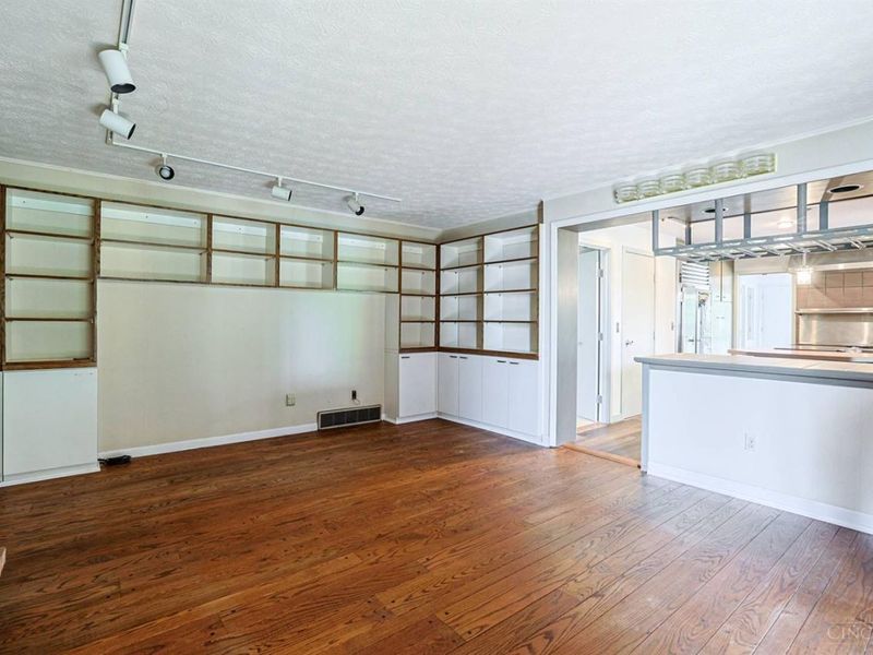 9566 Galecrest Drive, Springfield Twp., OH 45231 Photo 14