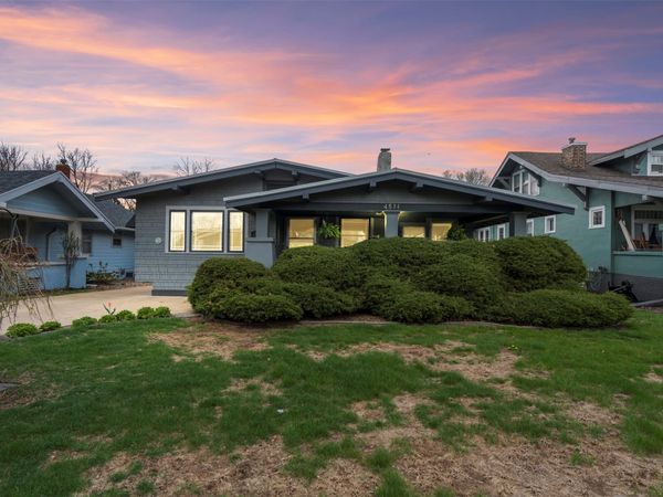 4531 Waveland Court, Des Moines, IA 50312