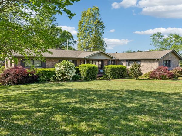 205 Houghton Dr, Winchester, TN 37398