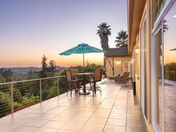 960 Smith Road, Watsonville, CA 95076