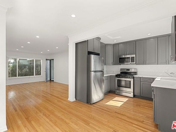 1233 N Harper Avenue, Unit 2, West Hollywood, CA 90046