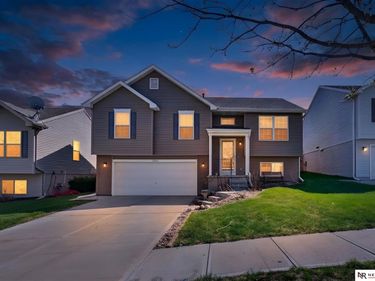 14613 Knudsen Street , Omaha, NE 68007