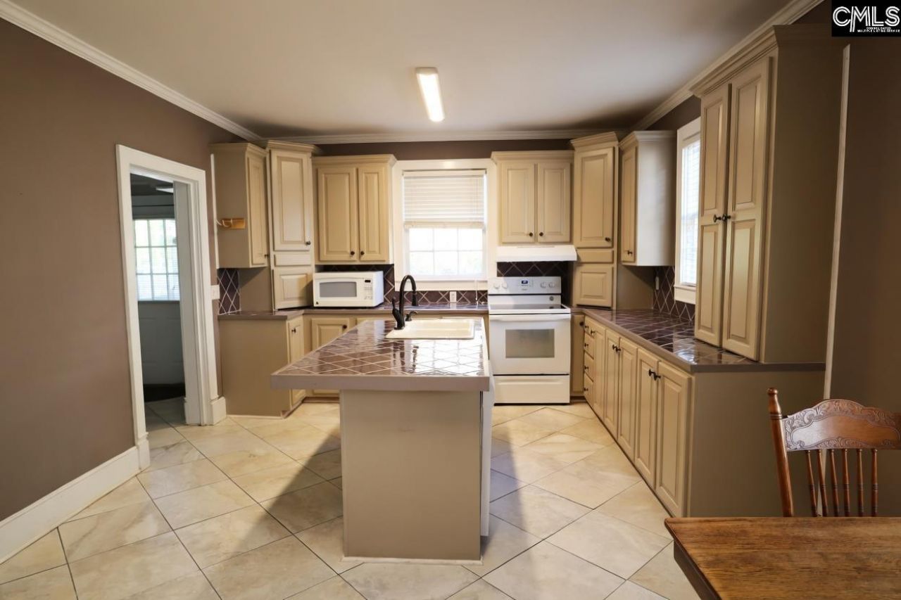 1109 Lyttleton Street  Photo 10