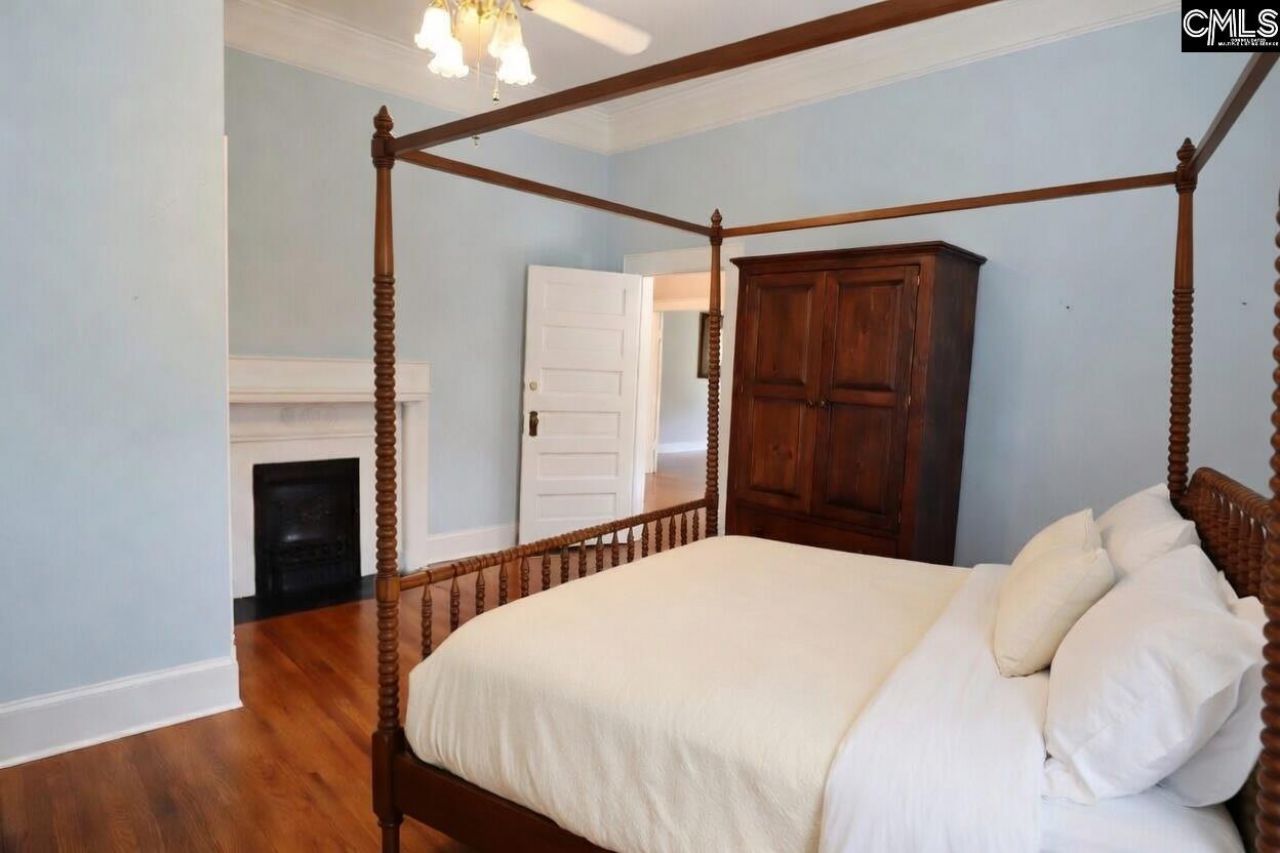 1109 Lyttleton Street  Photo 4