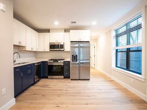 157 Everett St., Unit 102, Boston, MA 02134