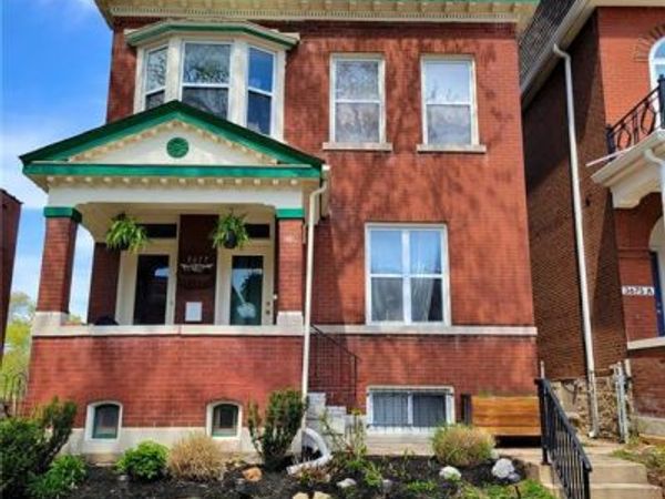 3677 McRee Avenue, St Louis, MO 63110