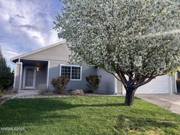 8 Conner Way, Gardnerville, NV 89410