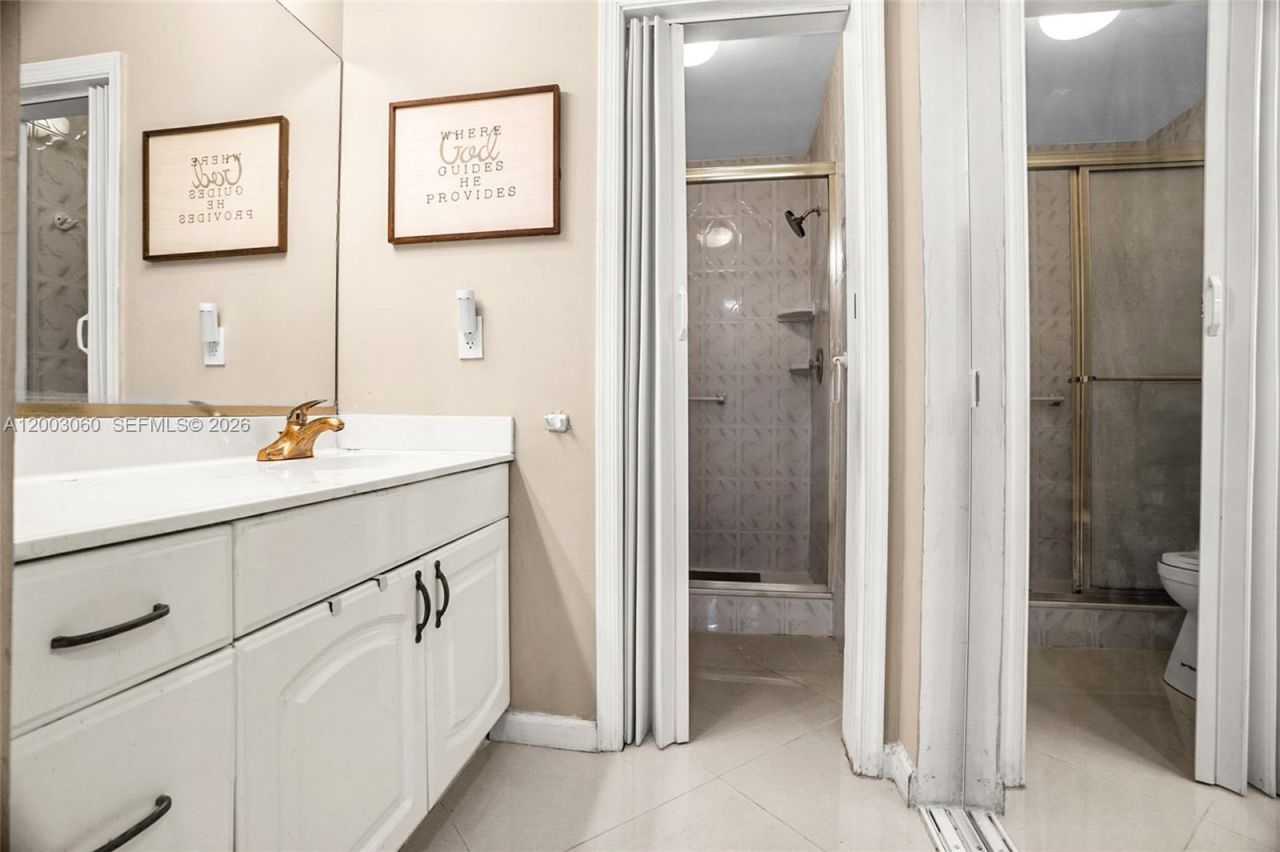 906 Republic Ct , Deerfield Beach, FL 33442 Photo